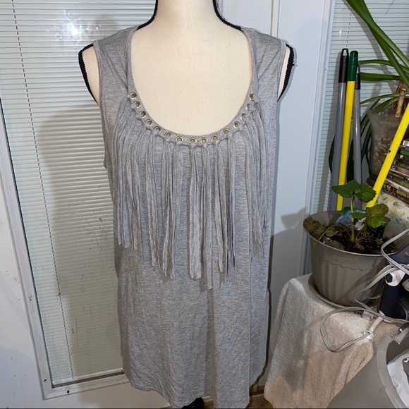 Avenue Size 14/16 gray tank with hanging fringe - Picture 6 of 6